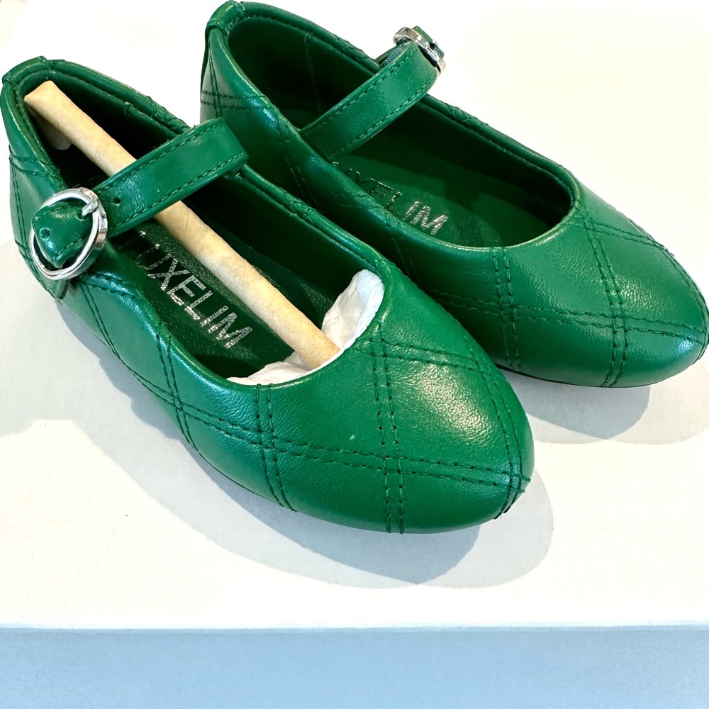 Green Holiday Mary Janes Leather Shoes NEW!